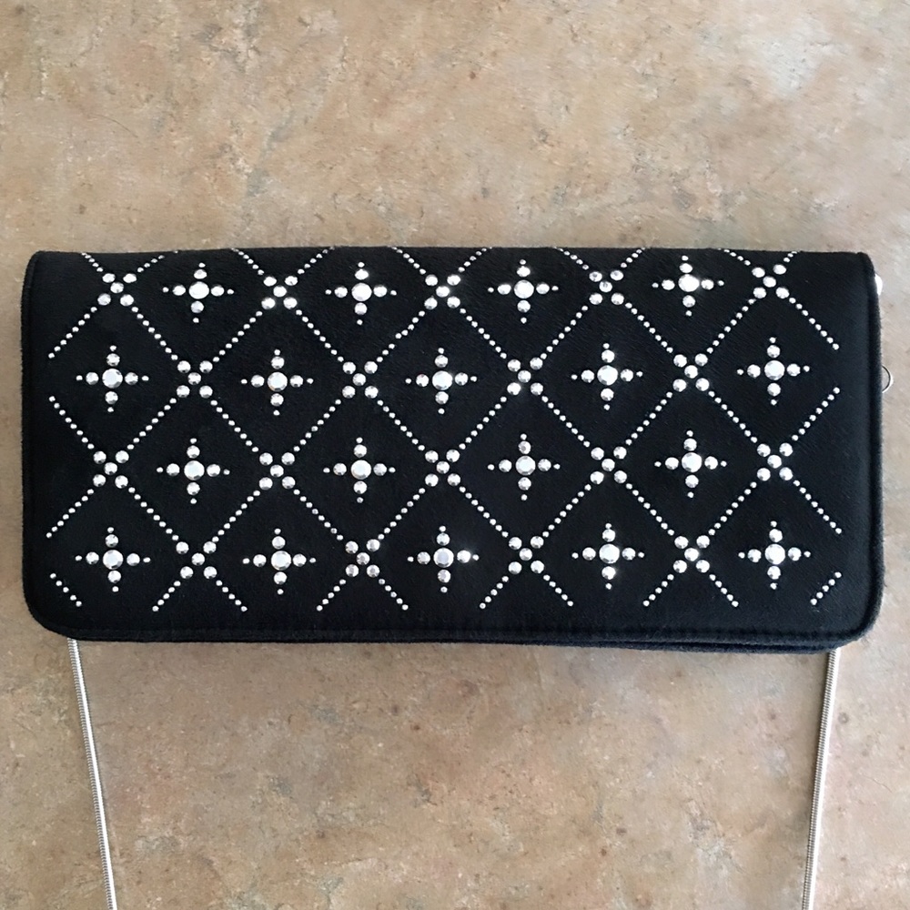 White House Black Market Clutch